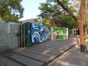 S0071008.jpg