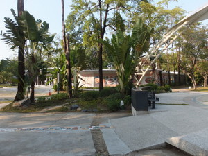 S0111012.jpg